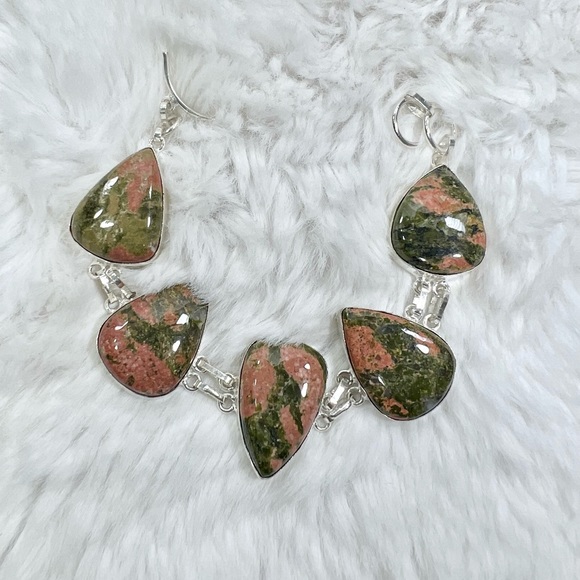 Unakite 925 Gemstone Pendant Bracelet Earrings Set - Picture 4 of 10